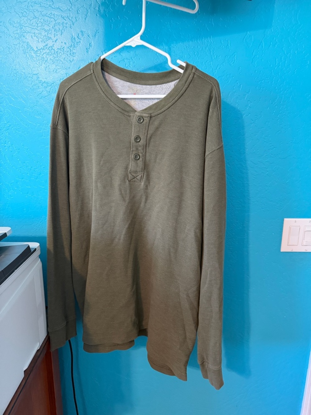 Classic Olive Henley Long-Sleeve Shirt -Carhartt